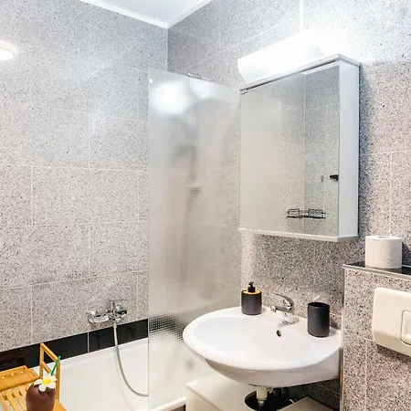 Superior App 238 Mit Pool Und Sauna * בראונלאגה